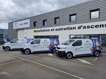 🚗LIVRAISON✅

➡️Aujourd'hui, nous avons livré 3 Peugeot Expert pour La Maison du Monte Escalier.

🚗Ces utilitaires floqués au nom de l'entreprise mettent en...