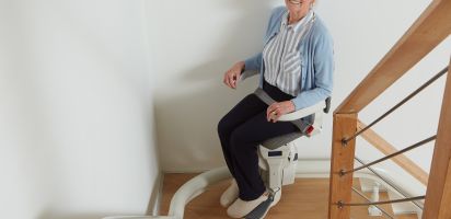 Puis-je acheter un monte escalier pour un proche ?