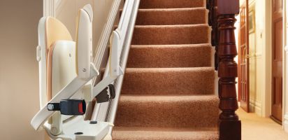 Conseils et avis d&rsquo;utilisation d&rsquo;un fauteuil monte escalier
