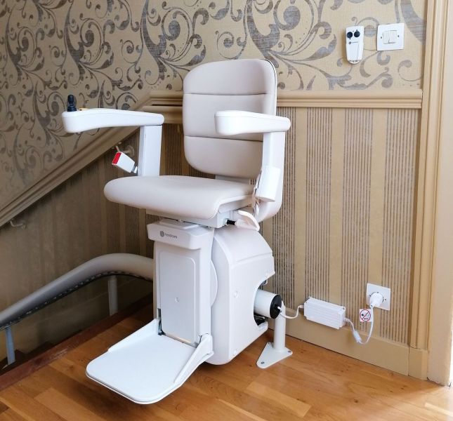 Uiliser un fauteuil monte escalier : simple comme bonjour !