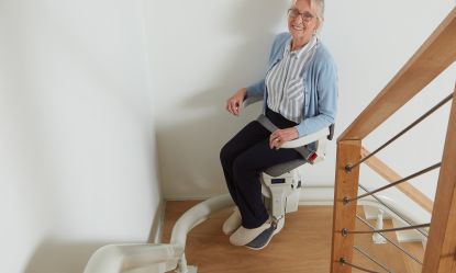 Puis-je acheter un monte escalier pour un proche ?